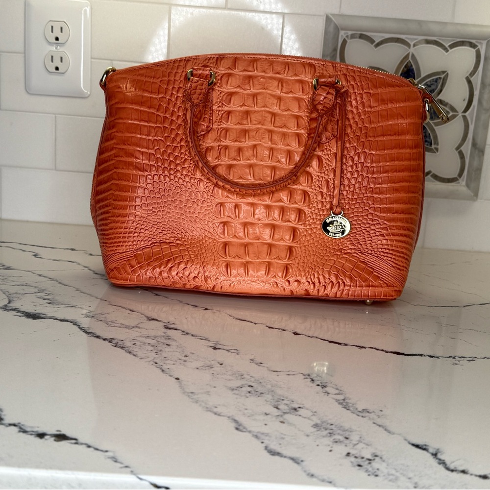Elegant peach  Crocodile-Embossed Handbag.  Brahmin.  NWT. Duxbury Satchel.